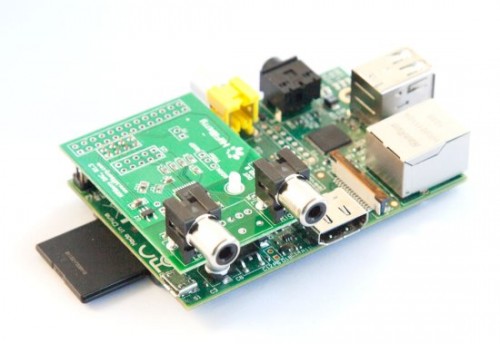 hifiberry-plugged_raspberry_pi